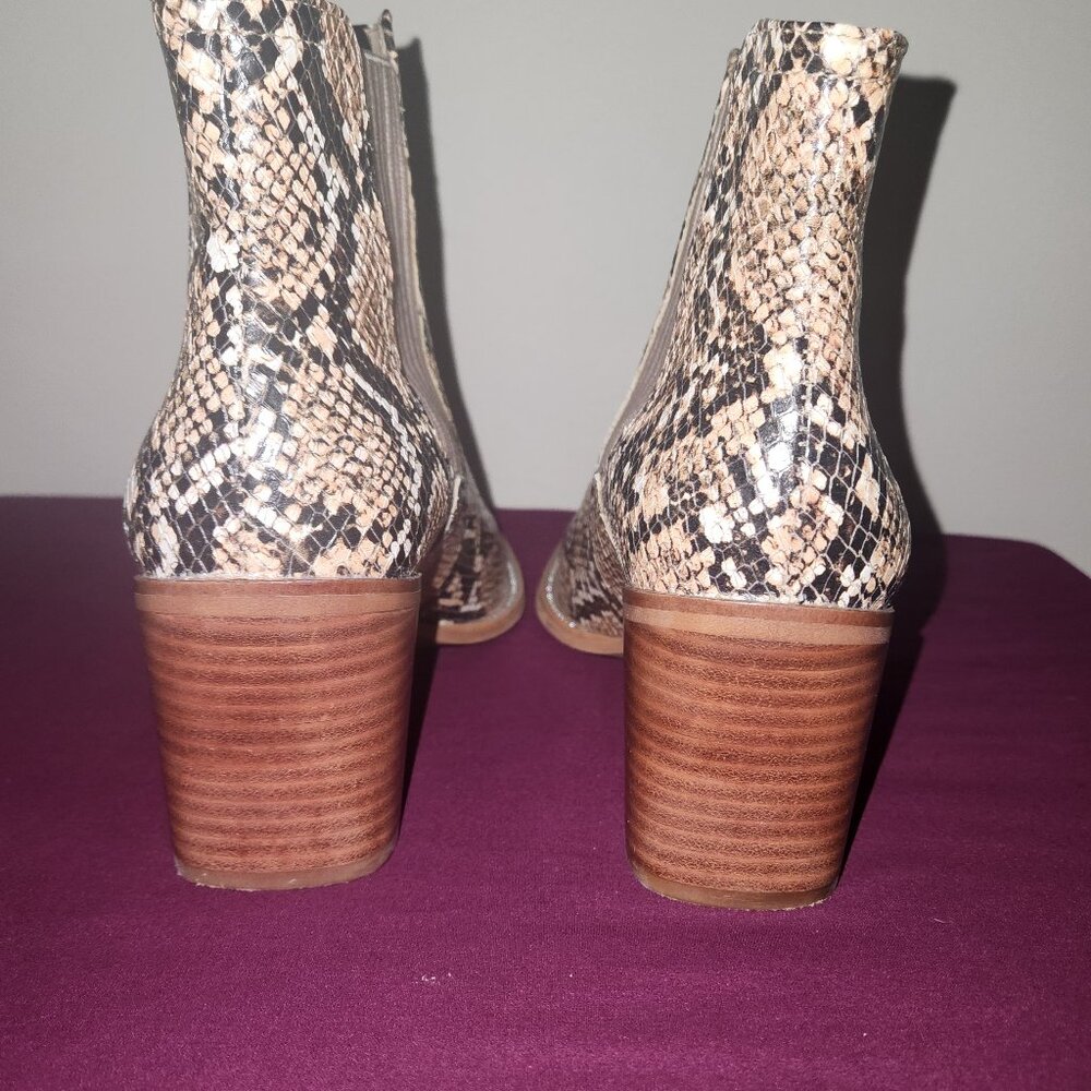 Vince Camuto Gigietta Brown And Tan Python-Print Ankle Booties Size 8 - Picture 2 of 8